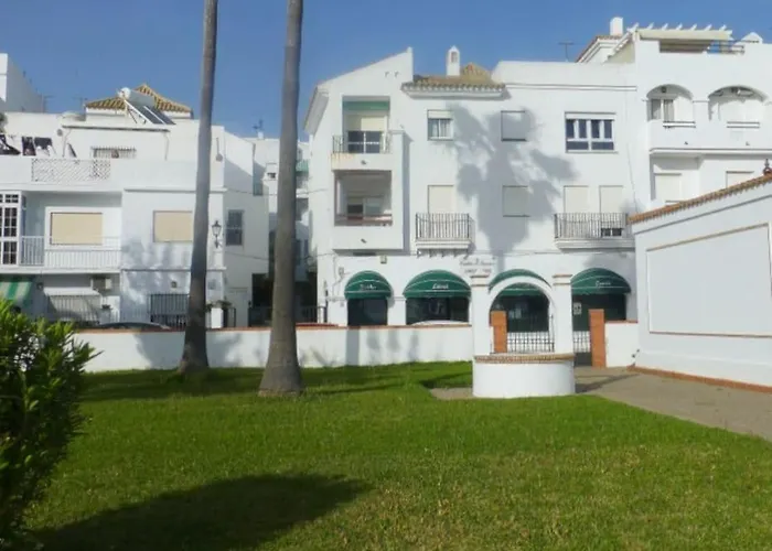 Estupenda Ubicacion, Vistas Y Parking Disponible!